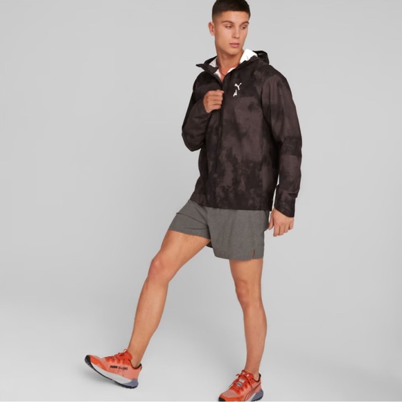 Puma Stormcell rainjacket, size S, NWOT - Picture 4 of 4